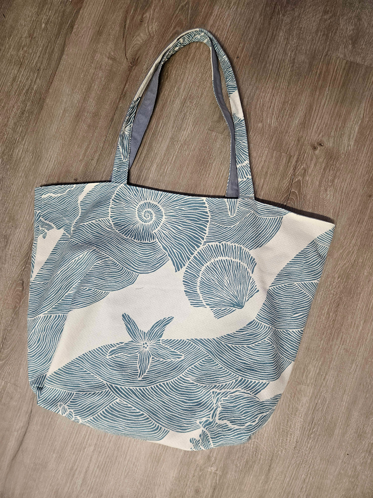 SEASHELL TOTE