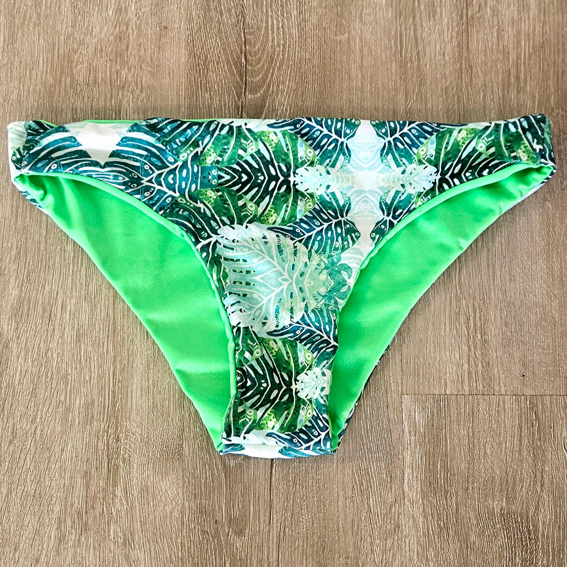 Block Monstera Lowrider Bottom