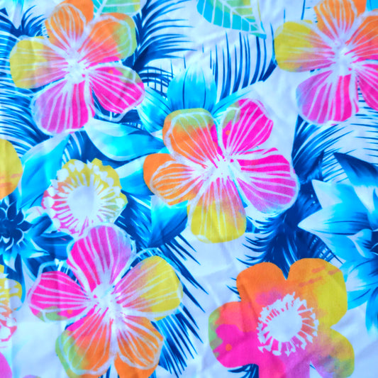 SUMMER TOP